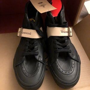 NWT VIVIENNE WESTWOOD x VANS
